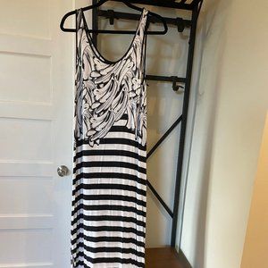 Black and White Striped Dress from Kensie, Size Medium